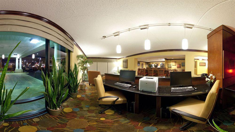 Holiday Inn Express Lynchburg By Ihg Exterior foto