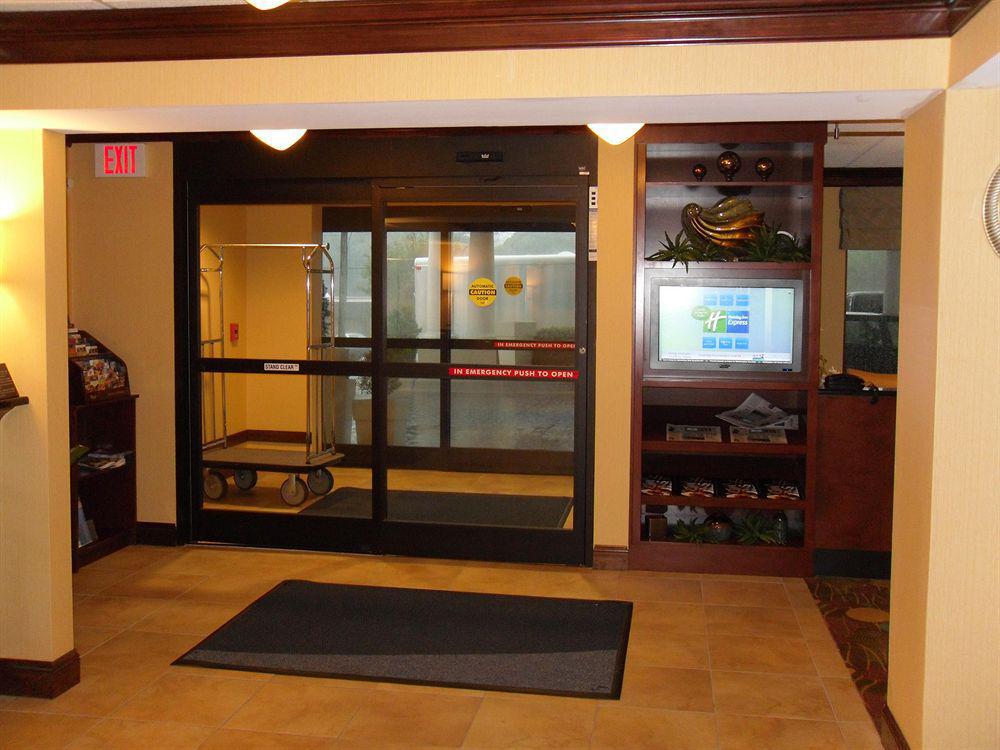 Holiday Inn Express Lynchburg, An Ihg Hotel Interior foto